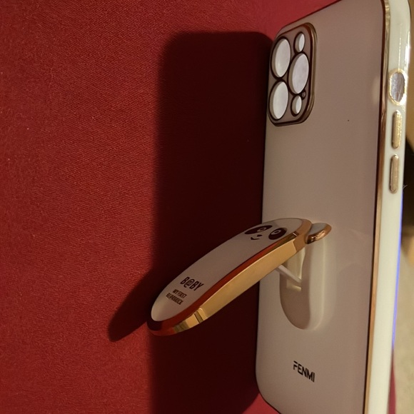 Iphone 12 Pro Max - Picture 4 of 5